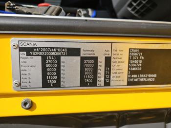 R490 8X2*6 / HMF 50TM + JIB / NL-TRUCK
